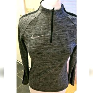 Nike Dry Squad Drill Women's Small Football Thumbholes Long Sleeve Top 1/4 Zip